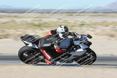 media/Oct-26-2025-Race Pace (Sun) [[c1447ca738]]/Verified/1-Turn 9 Inside (930am)/